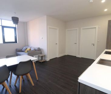 2 bedroom flat to rent - Photo 3