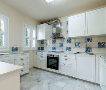 3 room luxury House for rent in Marbella, Spain - Photo 3