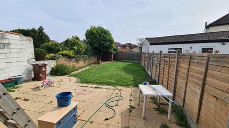 Thorncliffe Road, Southall, UB2 - Photo 5