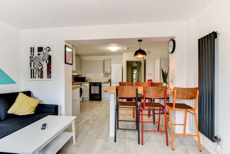 6 bedroom house to rent - Photo 4