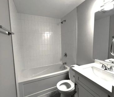 162 PENETANGUISHENE Road #Garden Suite - Photo 3