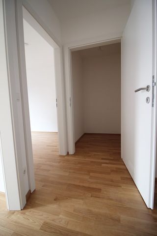 ERSTBEZUG: 2 ZIMMERWOHNUNG MIT BALKON NÄHE ZENTRUM - Photo 3