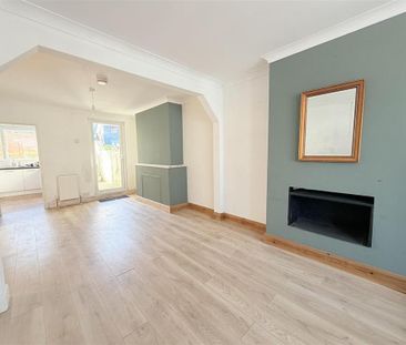 2 bedroom house to rent - Photo 1