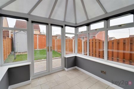 2 bedroom terraced house to rent - Photo 4