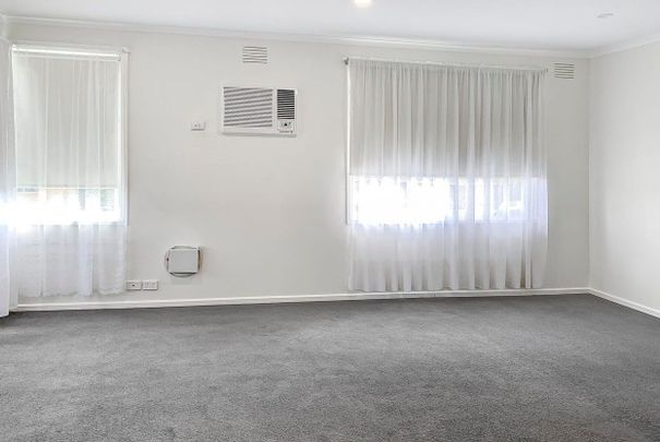 Location Perfect! - Photo 1