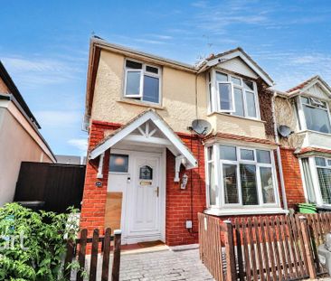3 bedroom semi-detached house to rent - Photo 3