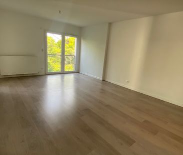 Location Appartement 3 pièces 64m² BRUGES 33520 - Photo 2