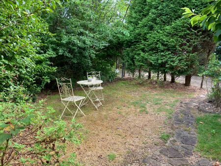 Great Location - Photo 5