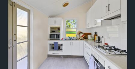 Beautiful Queenslander close to Mackay CBD - Photo 5