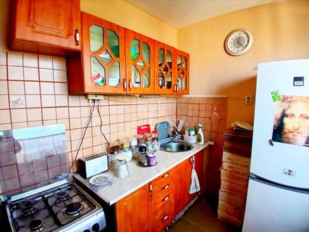 Kiadó átlagos állapotú panel lakás - Miskolc - Fotó 3