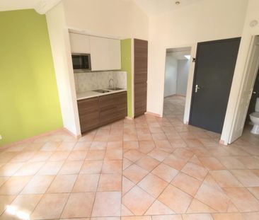 Location Appartement 2 pièces 26m² AVIGNON 84000 - Photo 3