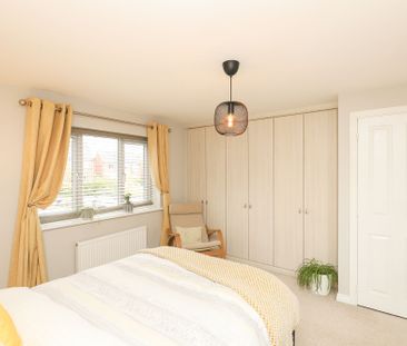 3 bedroom Town House to rent - Photo 4