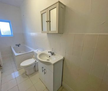 Middleton Road, Chadderton - Photo 6