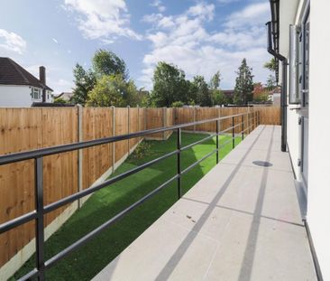 1 bedroom in a house share to rent - Photo 2