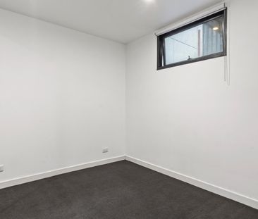 Light-Filled One-Bedroom Apartment with Huge Balcony - Photo 2