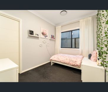 26 Stockhorse Avenue, Box Hill, NSW 2765 - Photo 3