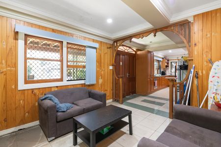 9 Beanga Street, Greenslopes QLD 4120 - House For Rent | Domain - Photo 3