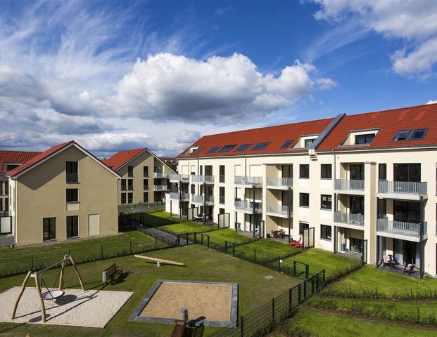 Moderne 2-Zi.-Wohnung mit durchdachtem Grundriss, einladenden Balkon und praktischem Aufzug - Foto 1