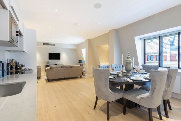 Bell Yard, Holborn, London - Photo 1