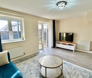 3 bedroom Spacious Three Bedroom House to rent - Photo 1