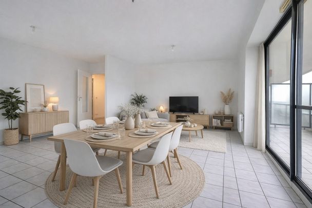 Location Appartement 4 pièces 101m² CHAMALIERES 63400 - Photo 1