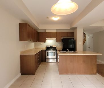For Lease - 28 Arcadia Drive, Wasaga Beach, Ontario - Photo 3