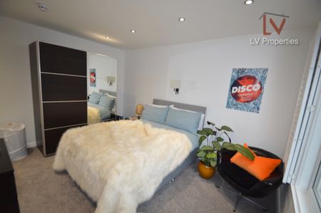 Hartley Avenue - Photo 5