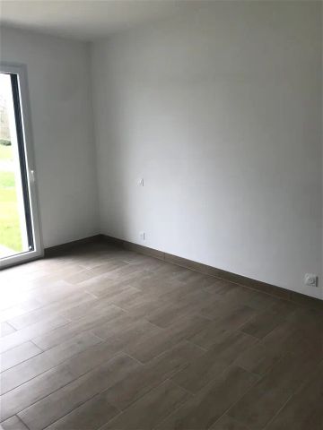 Location maison 4 pièces - 99m² à Begard (22140) - Photo 4