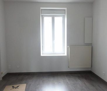 Location Appartement 2 pièces 44m² LE CREUSOT 71200 - Photo 4