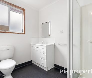 Spacious Five Bedroom Home - Photo 1