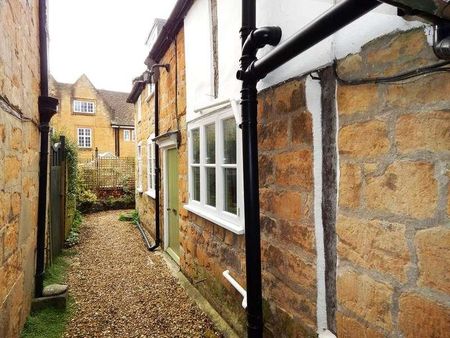 Greenhill, Sherborne, DT9 - Photo 4