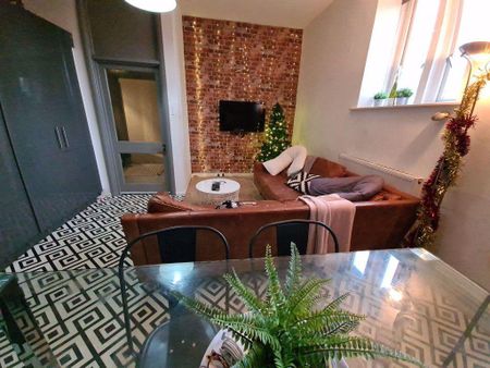 5 bedroom house to rent - Photo 4