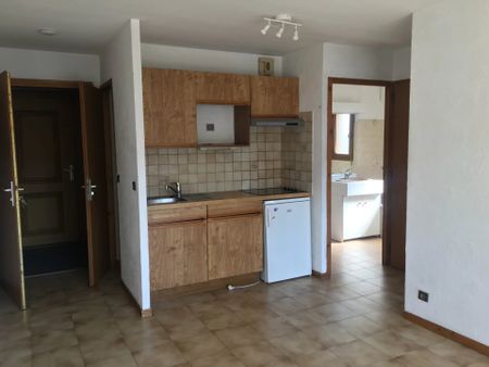 Location Appartement 2 pièces 35m² SALLANCHES 74700 - Photo 3