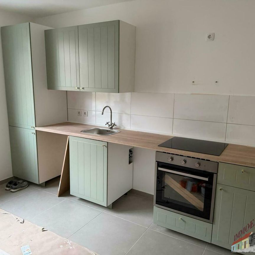 3- Zimmer Wohnung (wird gerade neusaniert) sucht langfristige/n Mieter/In - Photo 1