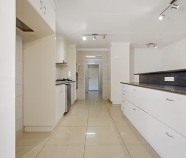 83 Lee Point Road, - Photo 4