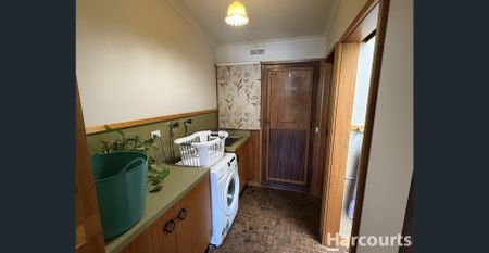 2 bedroom unit close to CBD - Photo 2