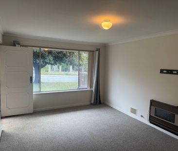 Neat As a Pin Home in Quiet Pocket. - Photo 5