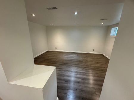 For Lease - 235 Pleasant Avenue Unit# Basement, Toronto, Ontario - Photo 2