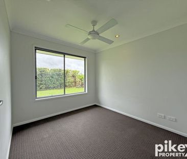 Spacious 4 Bedroom Home - Photo 1