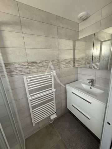 Location Appartement 2 pièces 34m² - Photo 4