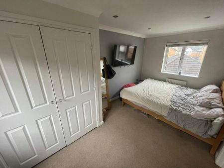 4 bedroom townhouse to rent - Photo 5