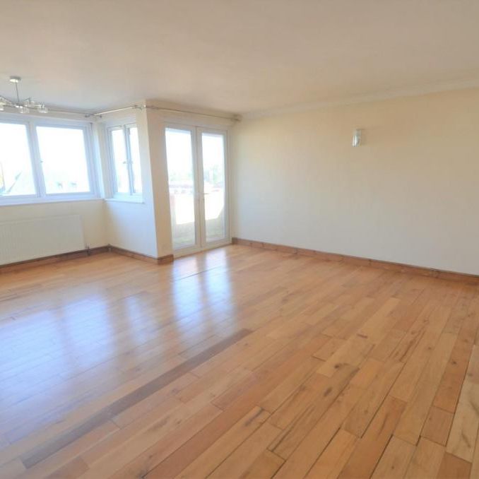 3 bedroom flat to rent - Photo 1