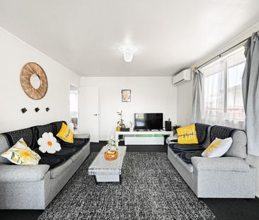 Charming 3-Bedroom Family Home in Quiet Glenview, Hamilton Discover... - Photo 5