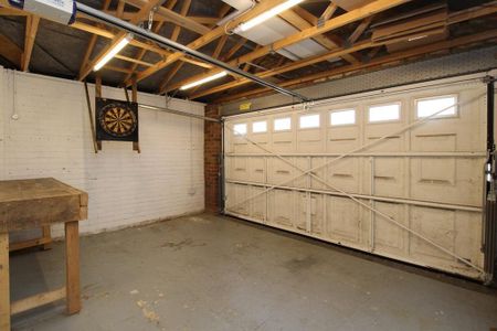 4 bedroom detached house to rent - Photo 4