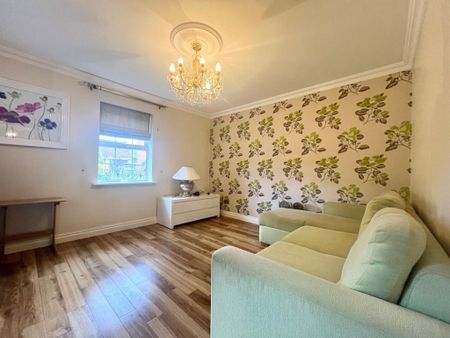 6 bedroom detached house to rent - Photo 2