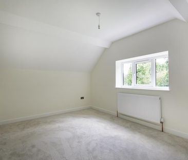 4 bedroom detached house to rent - Photo 5