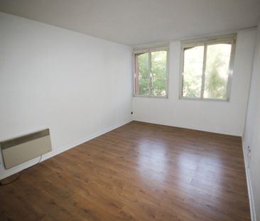 À LOUER – T2 de 40 m², Rue des Arts, Lille-Centre réf 240-001-GLI - Photo 2