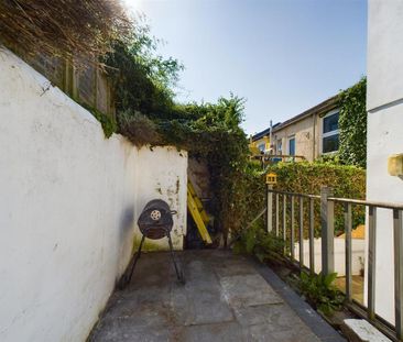 1 bedroom terraced house to rent - Photo 5