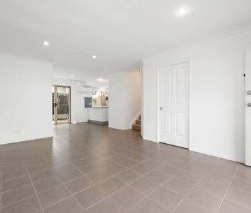 Spacious Renovated Townhome - Photo 6