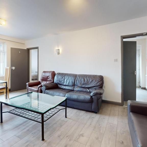 6 bedroom house share to rent - Photo 1